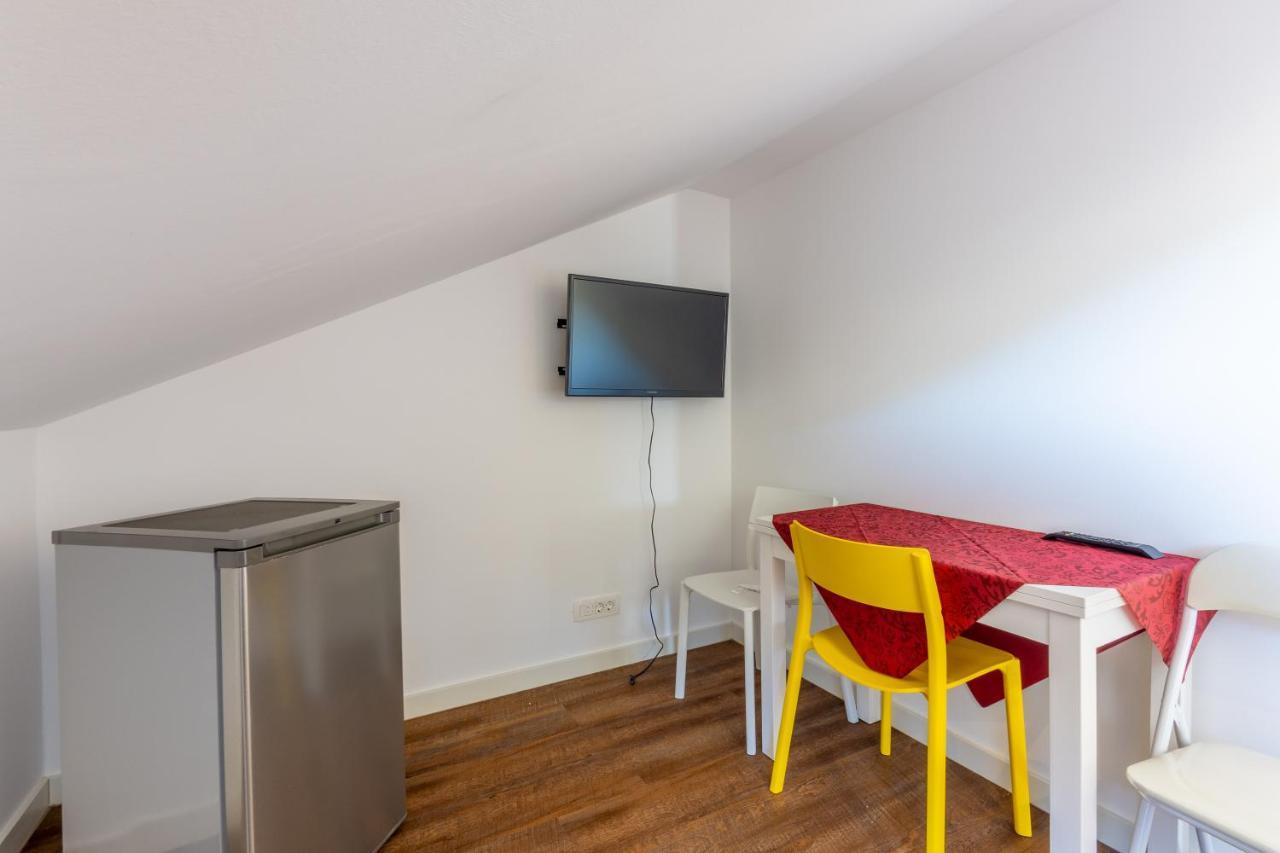 Rimac Apartment And Rooms Novi Vinodolski Exterior foto