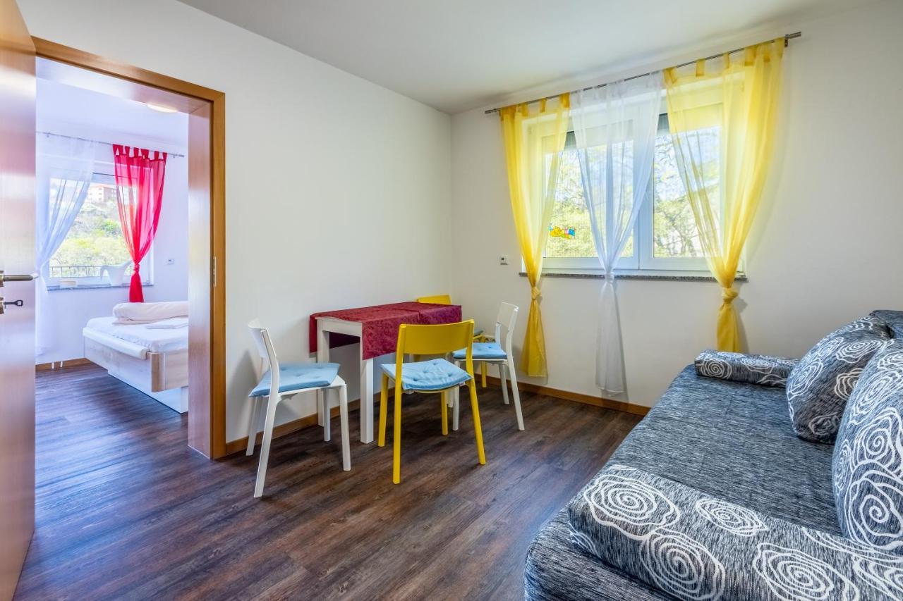 Rimac Apartment And Rooms Novi Vinodolski Exterior foto
