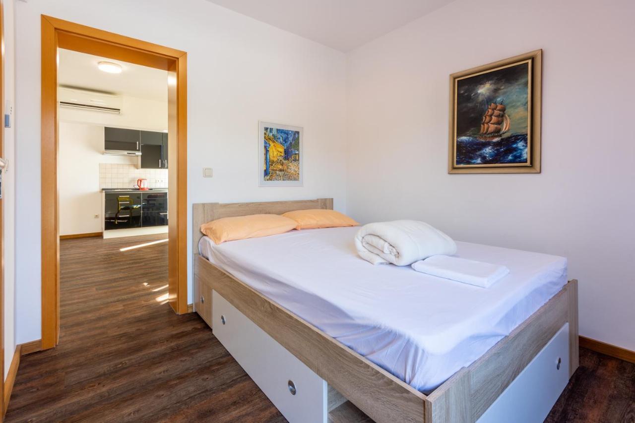 Rimac Apartment And Rooms Novi Vinodolski Exterior foto